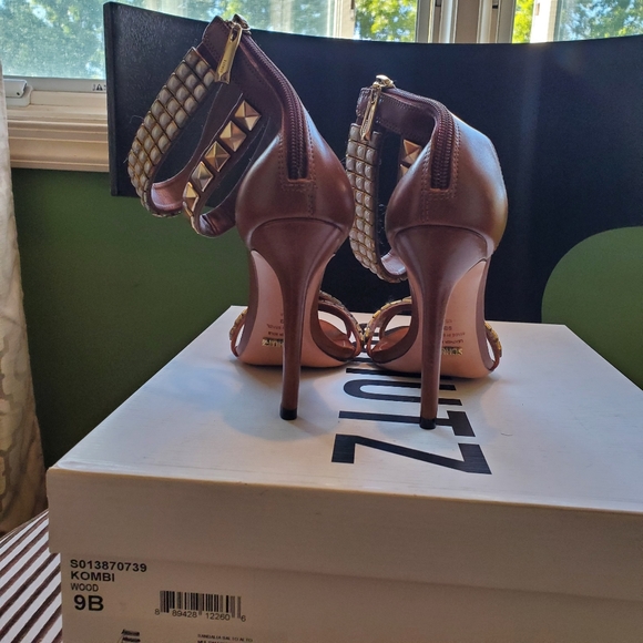 SCHUTZ Leather High Heel Stiletto Studded Strappy Ankle Cuff Sandals - Picture 6 of 6